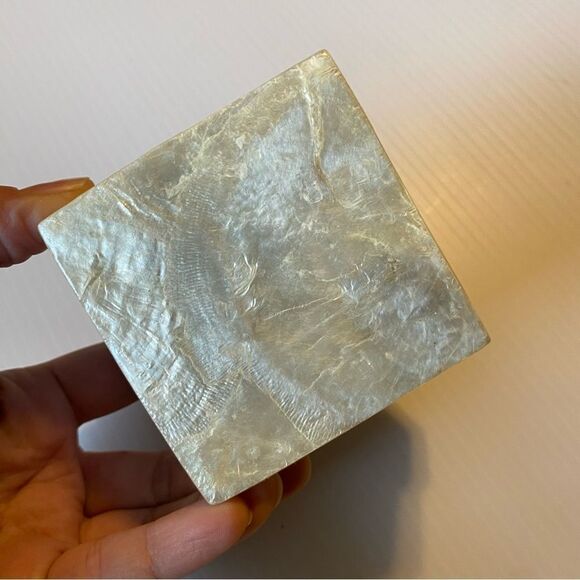 Capiz Shell mother of pearl Trinket Box Jewelry White black Lid Coastal 3x3x2.5 - Picture 4 of 9